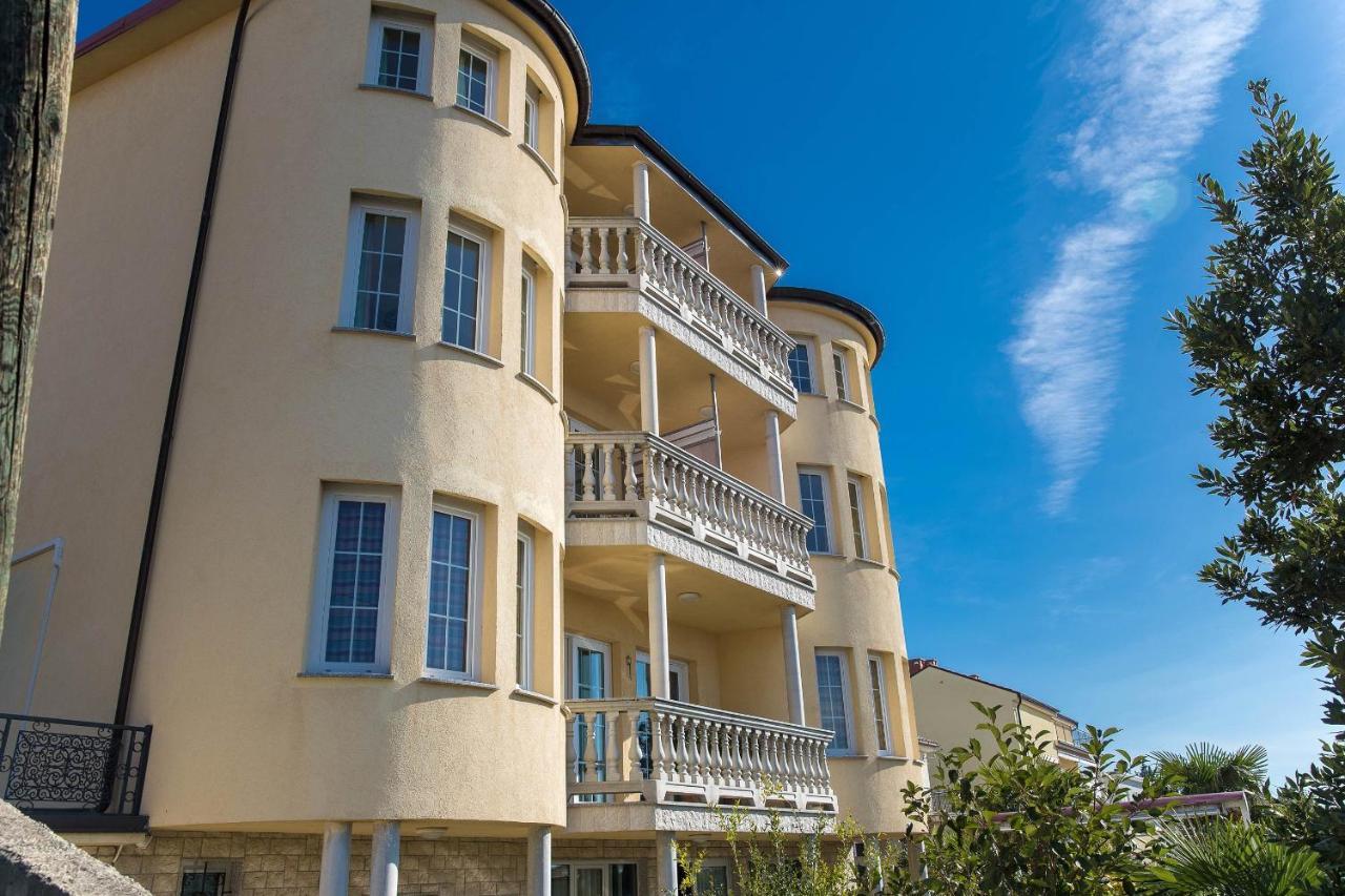 Apartmani Kovac Crikvenica Exterior foto